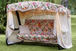 ﻿ Садовые качели Саванна 4х-местные